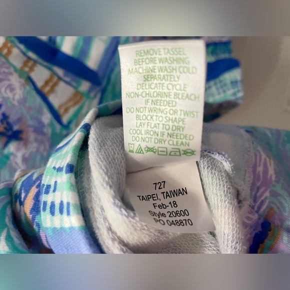 SOLD-Like New Lilly Pulitzer Skipper Popover In Aboat Time Size Medium💙⛵️💙 - Picture 10 of 10